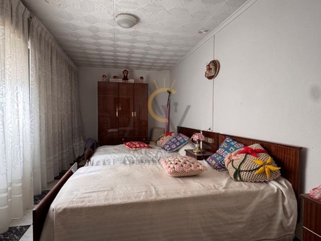 4 chambre Maison de Ville à vendre à Monóvar / Monóver - 96 000 € (Ref: 10135956)