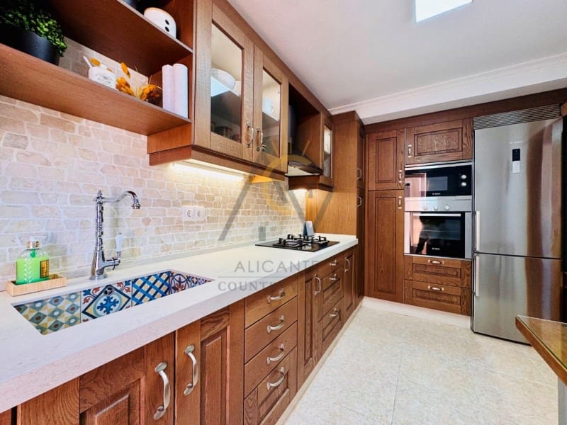 3 slaapkamer Bungalow te koop in La Romana met garage - € 239.000 (Ref: 10139454)