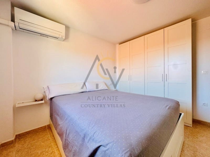 3 slaapkamer Bungalow te koop in La Romana met garage - € 239.000 (Ref: 10139454)