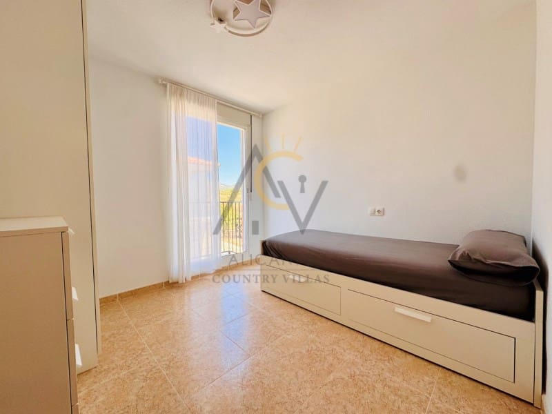 3 slaapkamer Bungalow te koop in La Romana met garage - € 239.000 (Ref: 10139454)