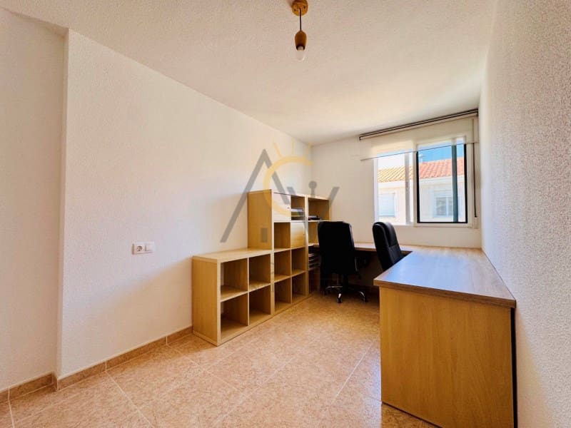 3 slaapkamer Bungalow te koop in La Romana met garage - € 239.000 (Ref: 10139454)