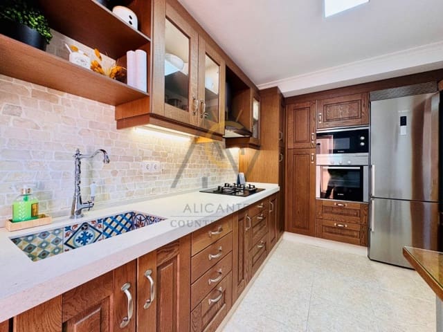 3 camera da letto Bungalow in vendita in La Romana con garage - 239.000 € (Rif: 10139454)