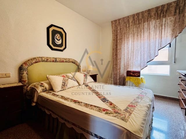 4 bedroom Townhouse for sale in La Romana - € 155,000 (Ref: 10186794)