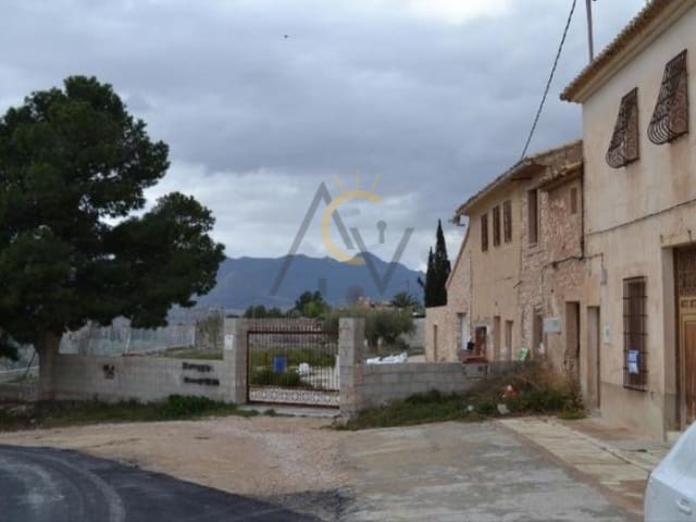 5 soveværelse Byhus til salg i La Romana - € 80.000 (Ref: 4987889)