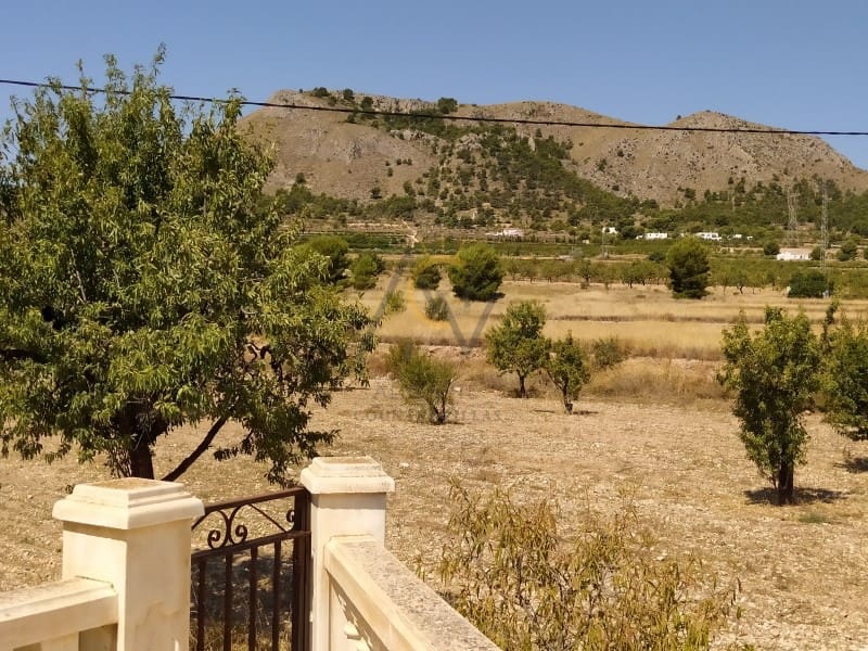 5 soverom Villa til salgs i La Romana med svømmebasseng - € 330 000 (Ref: 5530258)