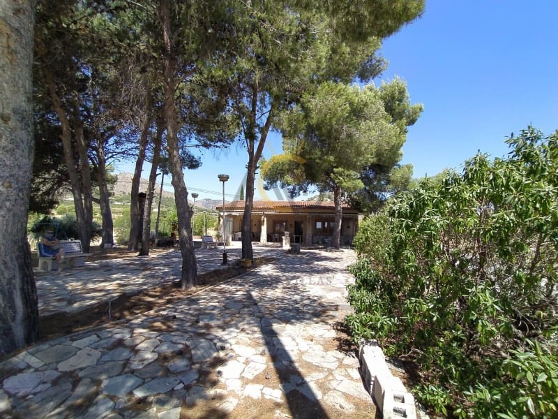 5 soverom Villa til salgs i La Romana med svømmebasseng - € 330 000 (Ref: 5530258)