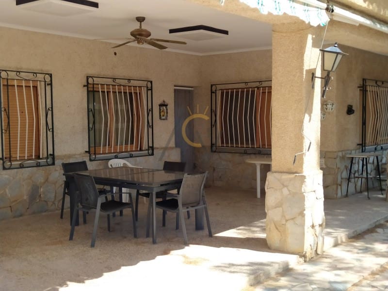 5 soverom Villa til salgs i La Romana med svømmebasseng - € 330 000 (Ref: 5530258)