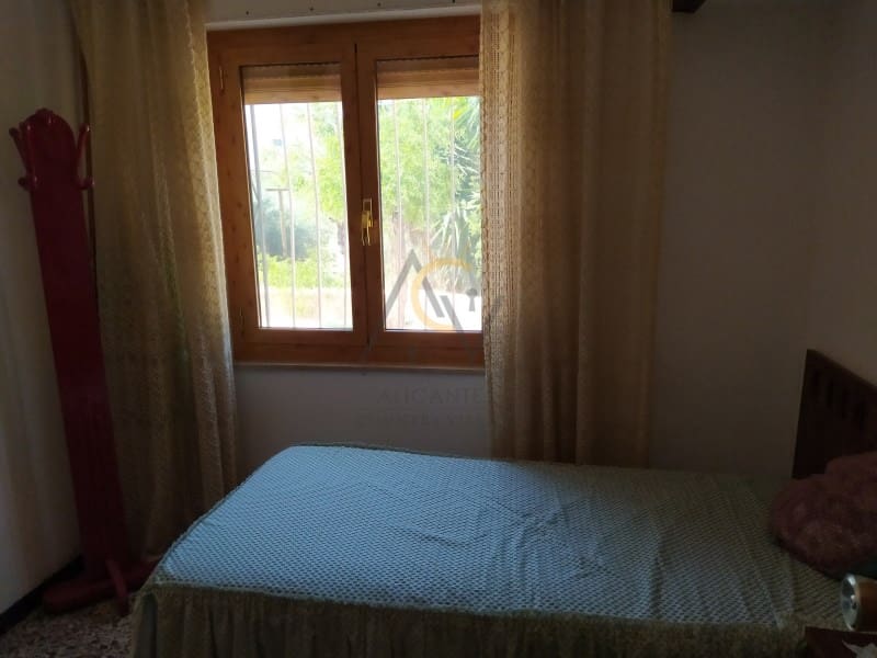 5 soverom Villa til salgs i La Romana med svømmebasseng - € 330 000 (Ref: 5530258)