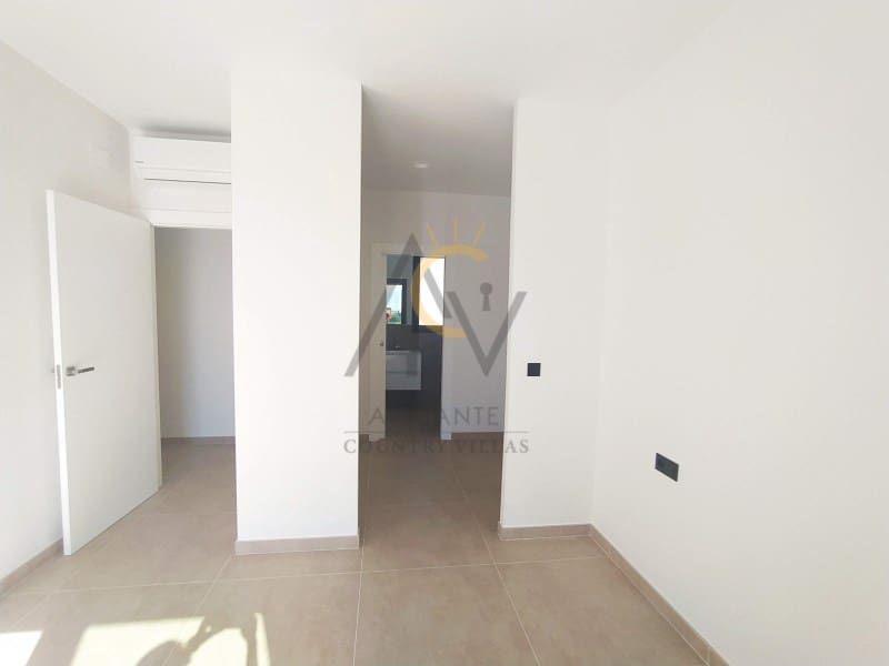 3 bedroom Villa for sale in La Romana with pool garage - € 449,500 (Ref: 5690531)