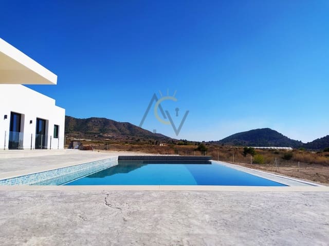 3 quarto Moradia para venda em La Romana com piscina garagem - 449 500 € (Ref: 5690531)