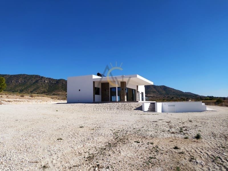 3 bedroom Villa for sale in La Romana with pool garage - € 449,500 (Ref: 5690531)