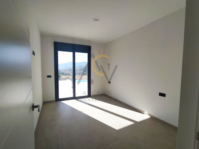 3 bedroom Villa for sale in La Romana with pool garage - € 449,500 (Ref: 5690531)