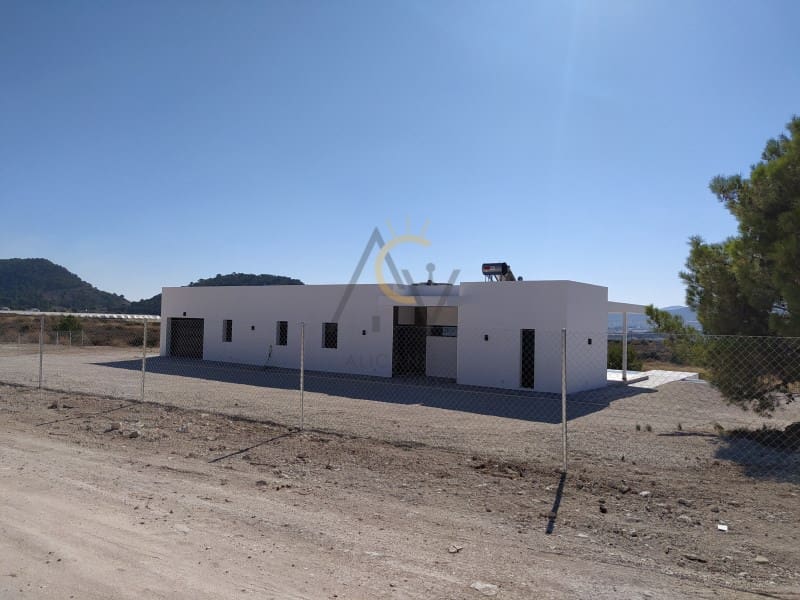 3 bedroom Villa for sale in La Romana with pool garage - € 449,500 (Ref: 5690531)