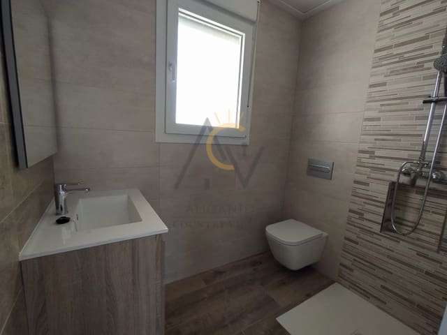 3 Zimmer Villa zu verkaufen in Pinoso mit Pool - 273.000 € (Ref: 5877690)