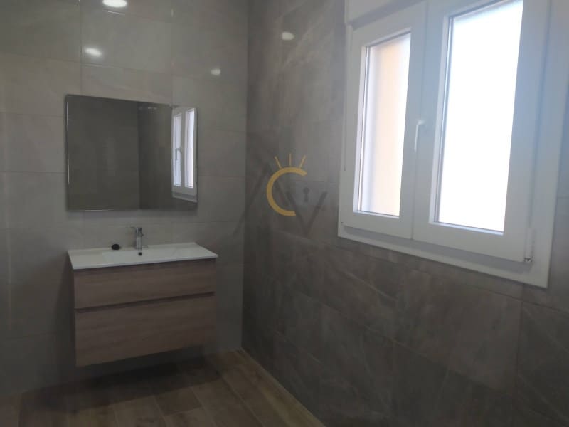 3 bedroom Villa for sale in Pinoso with pool - € 273,000 (Ref: 5877690)