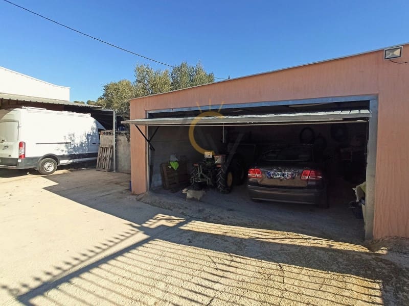 4 soveværelse Villa til salg i La Romana med swimmingpool garage - € 275.000 (Ref: 6652351)