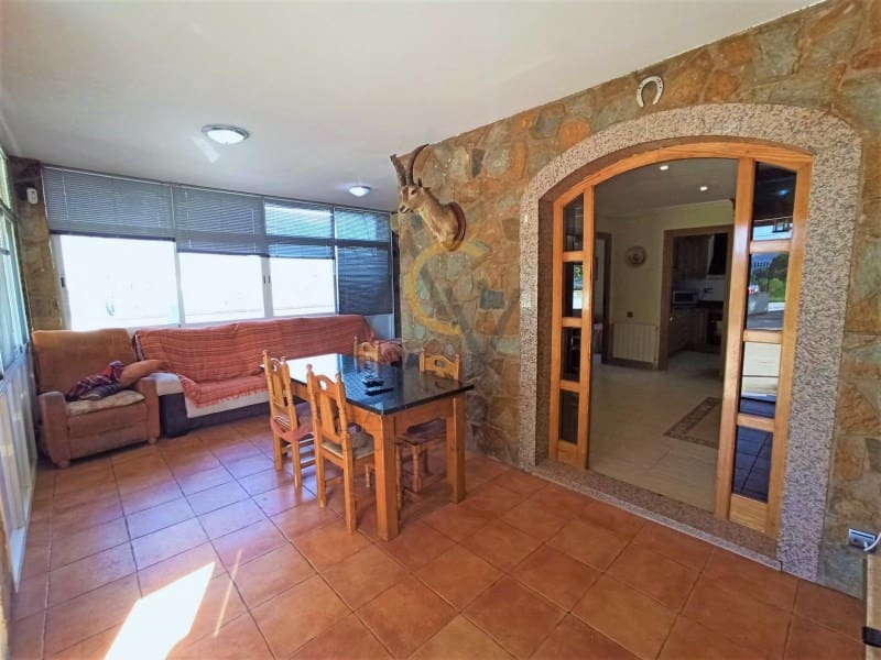 4 soveværelse Villa til salg i La Romana med swimmingpool garage - € 275.000 (Ref: 6652351)