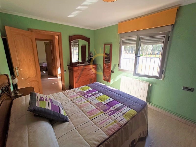 4 soveværelse Villa til salg i La Romana med swimmingpool garage - € 275.000 (Ref: 6652351)