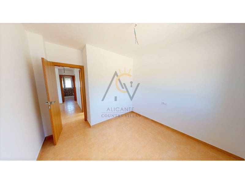 3 Zimmer Villa zu verkaufen in Pinoso mit Pool - 335.000 € (Ref: 6731030)