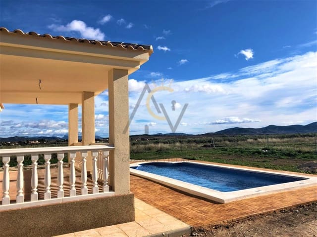 Chalet de 3 habitaciones en Pinoso en venta con piscina - 335.000 € (Ref: 6731030)