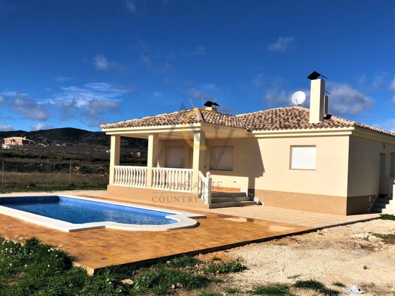 3 Zimmer Villa zu verkaufen in Pinoso mit Pool - 335.000 € (Ref: 6731030)