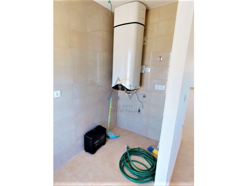 3 Zimmer Villa zu verkaufen in Pinoso mit Pool - 335.000 € (Ref: 6731030)