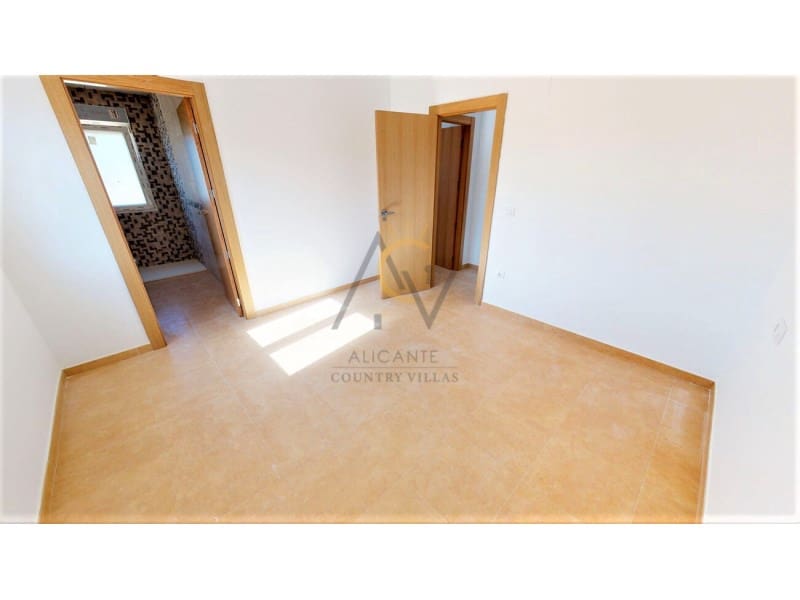 3 Zimmer Villa zu verkaufen in Pinoso mit Pool - 335.000 € (Ref: 6731030)