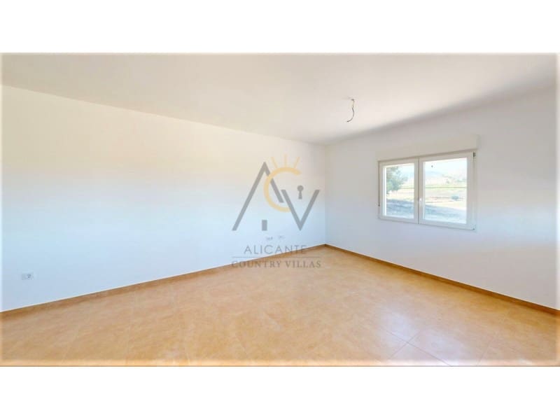 3 Zimmer Villa zu verkaufen in Pinoso mit Pool - 335.000 € (Ref: 6731030)