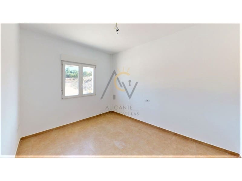 3 Zimmer Villa zu verkaufen in Pinoso mit Pool - 335.000 € (Ref: 6731030)