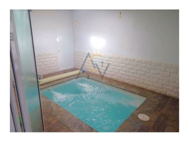 3 bedroom Townhouse for sale in Monóvar / Monóver with pool garage - € 119,900 (Ref: 6809638)
