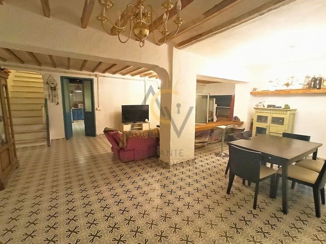 3 bedroom Townhouse for sale in Monóvar / Monóver with pool garage - € 119,900 (Ref: 6809638)