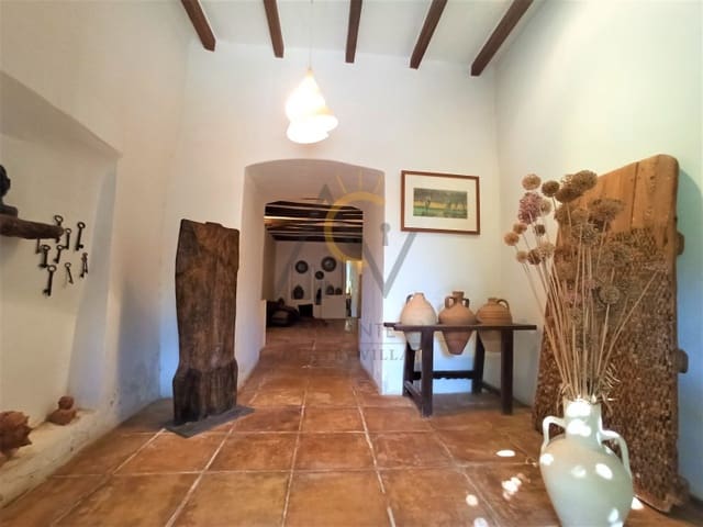 Chalet de 4 habitaciones en La Romana en venta con piscina garaje - 295.000 € (Ref: 6894629)