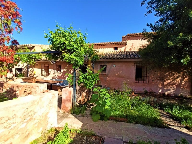 4 camera da letto Villa in vendita in La Romana con piscina garage - 295.000 € (Rif: 6894629)