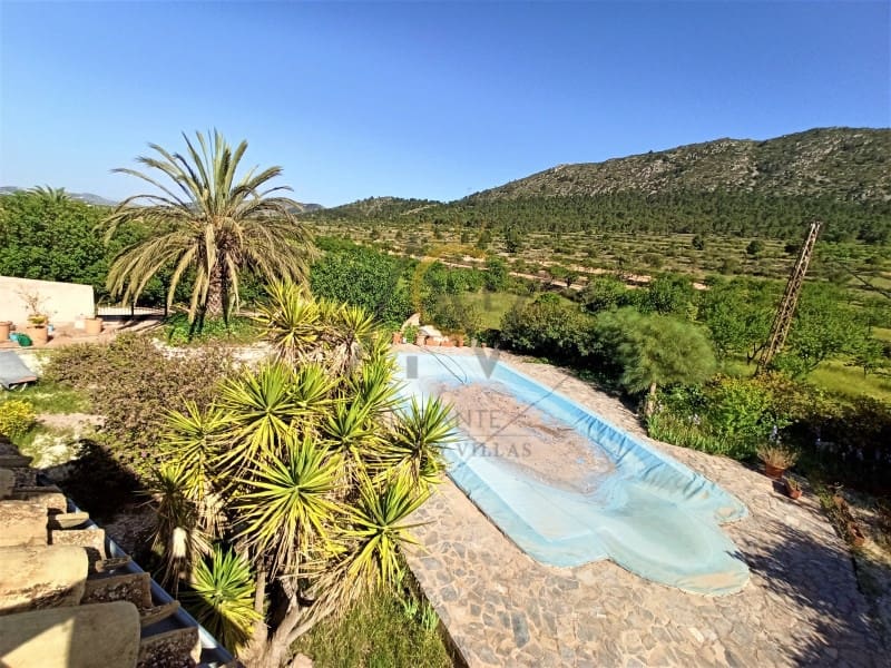 4 camera da letto Villa in vendita in La Romana con piscina garage - 295.000 € (Rif: 6894629)