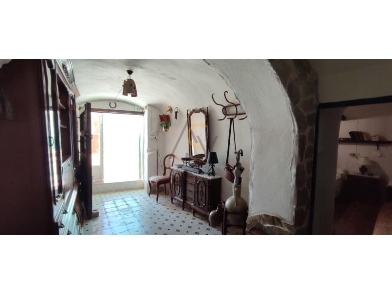 4 bedroom Finca/Country House for sale in La Romana - € 149,995 (Ref: 7005869)