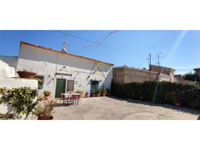 4 bedroom Finca/Country House for sale in La Romana - € 149,995 (Ref: 7005869)