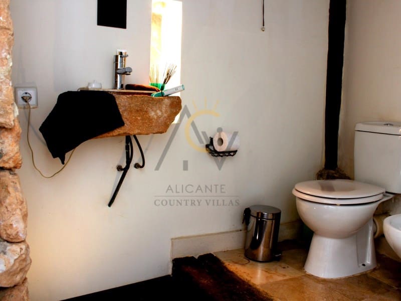 6 soverom Villa til salgs i Monforte del Cid med svømmebasseng garasje - € 415 000 (Ref: 7022040)