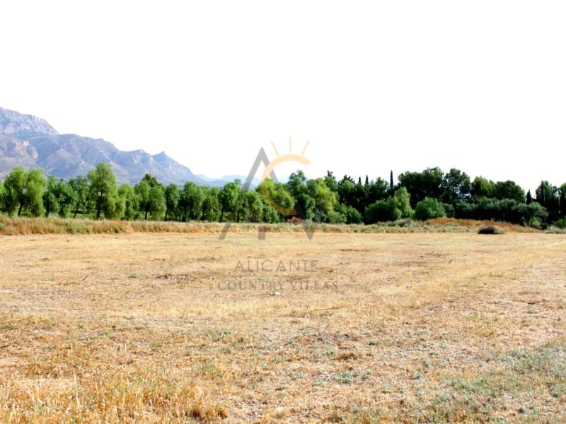 6 soverom Villa til salgs i Monforte del Cid med svømmebasseng garasje - € 415 000 (Ref: 7022040)