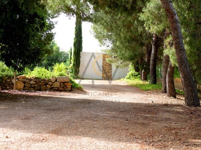 Chalet de 6 habitaciones en Monforte del Cid en venta con piscina garaje - 415.000 € (Ref: 7022040)