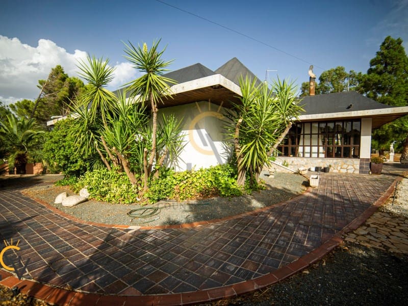 6 bedroom Villa for sale in Monovar / Monover with pool garage - € 450,000 (Ref: 7077956)