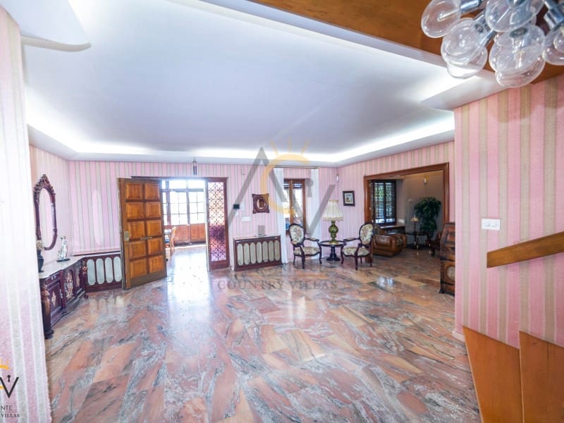 6 bedroom Villa for sale in Monovar / Monover with pool garage - € 450,000 (Ref: 7077956)