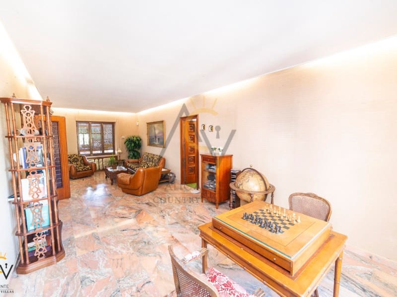 6 bedroom Villa for sale in Monovar / Monover with pool garage - € 450,000 (Ref: 7077956)