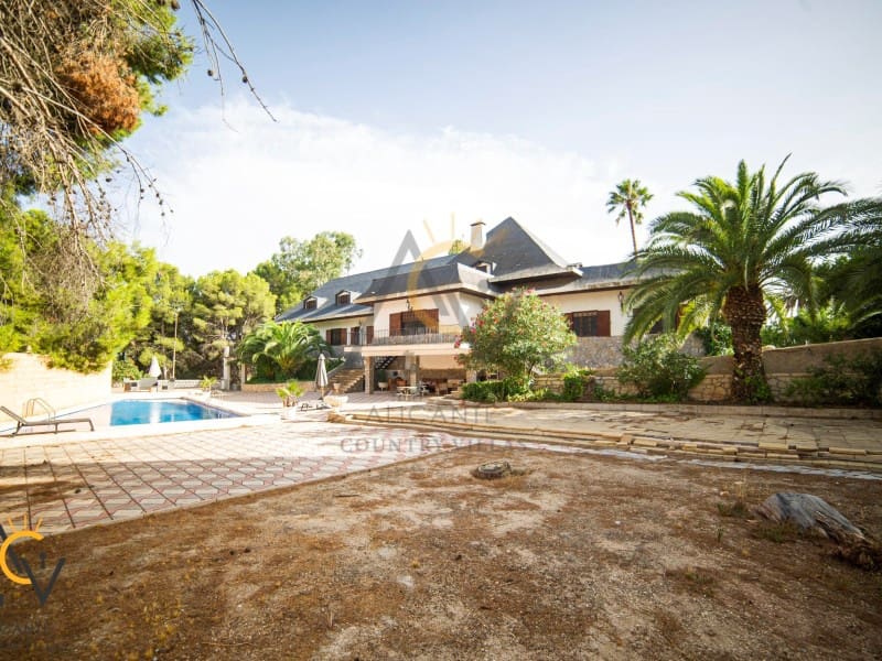 6 bedroom Villa for sale in Monovar / Monover with pool garage - € 450,000 (Ref: 7077956)
