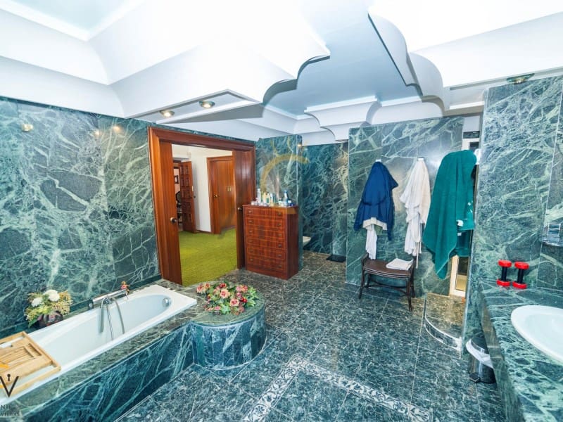 6 bedroom Villa for sale in Monovar / Monover with pool garage - € 450,000 (Ref: 7077956)