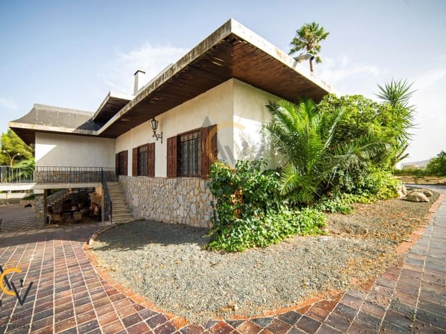 6 bedroom Villa for sale in Monóvar / Monóver with pool garage - € 450,000 (Ref: 7077956)