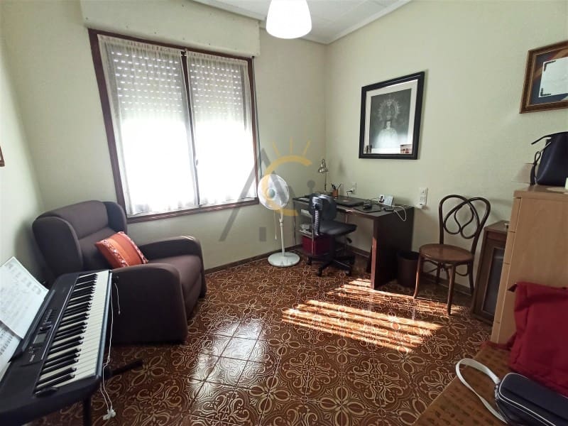 4 bedroom Villa for sale in Aspe with garage - € 349,000 (Ref: 7117208)