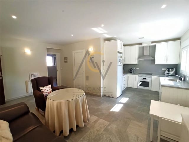 4 bedroom Villa for sale in Aspe with garage - € 349,000 (Ref: 7117208)