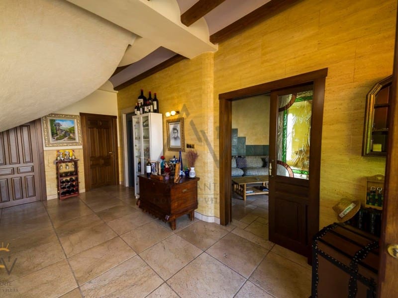 5 slaapkamer Villa te koop in Pinoso met zwembad garage - € 680.000 (Ref: 7187619)