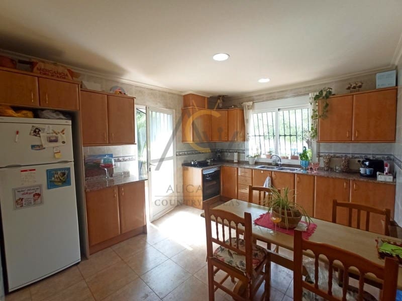 3 Zimmer Villa zu verkaufen in Hondon de las Nieves mit Pool Garage - 339.500 € (Ref: 7768071)