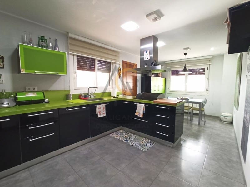 4 chambre Villa/Maison à vendre à Monovar / Monover avec piscine - 379 900 € (Ref: 7811530)